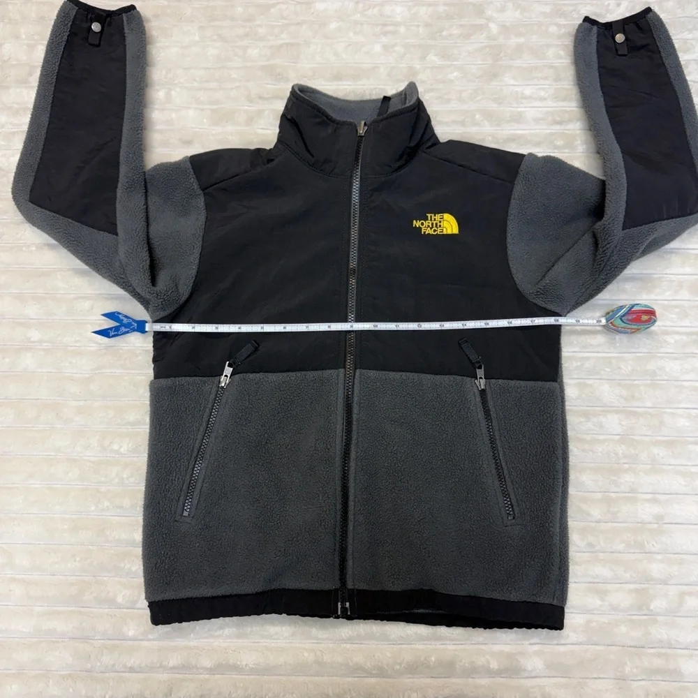The North Face: Youth Black / Gray / Yellow Fleece Jacket, Size M (10/12)